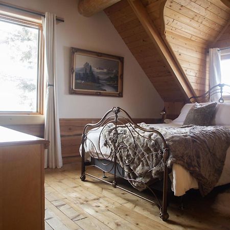 Hebergement "La Maison En Bois Rond" Sainte-Marie Quarto foto