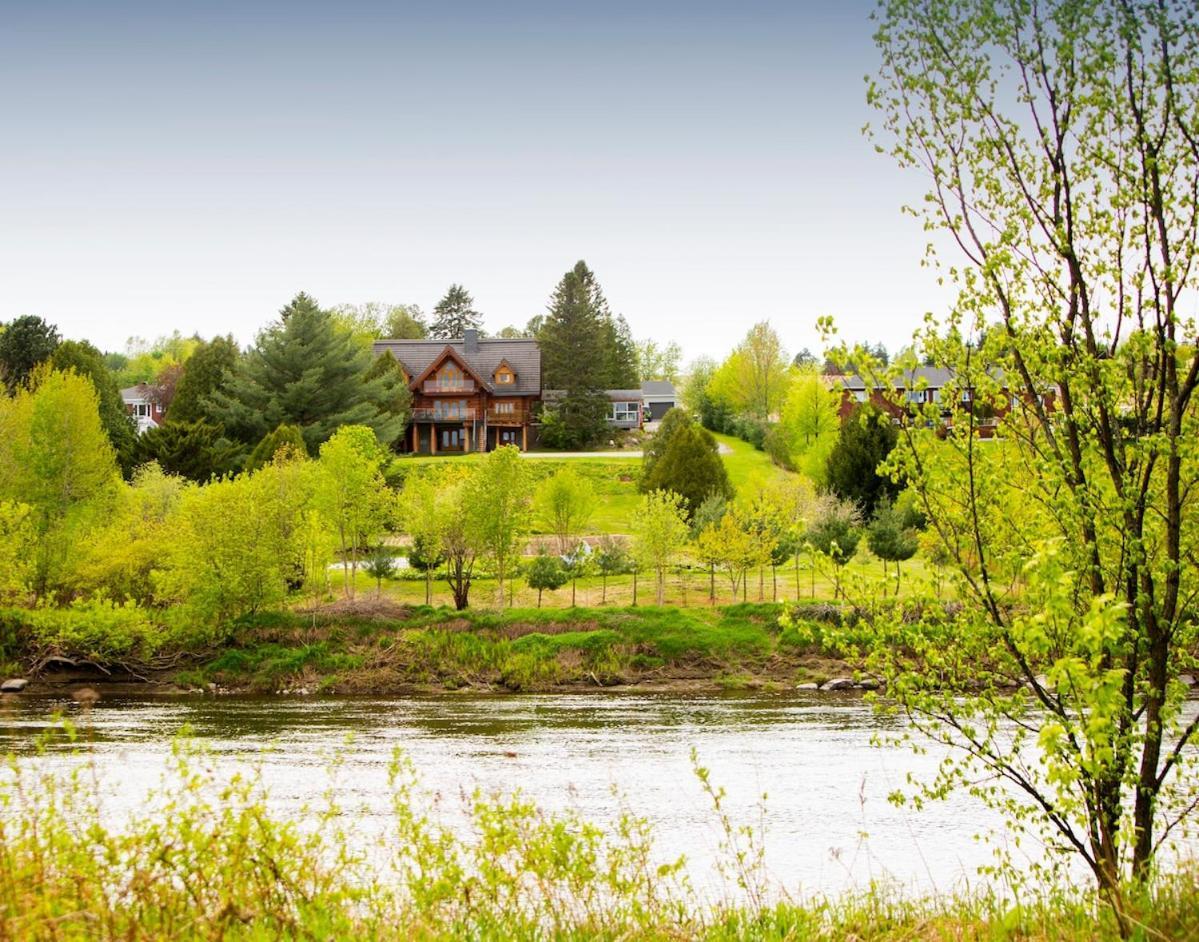 Hebergement "La Maison En Bois Rond" Sainte-Marie Quarto foto